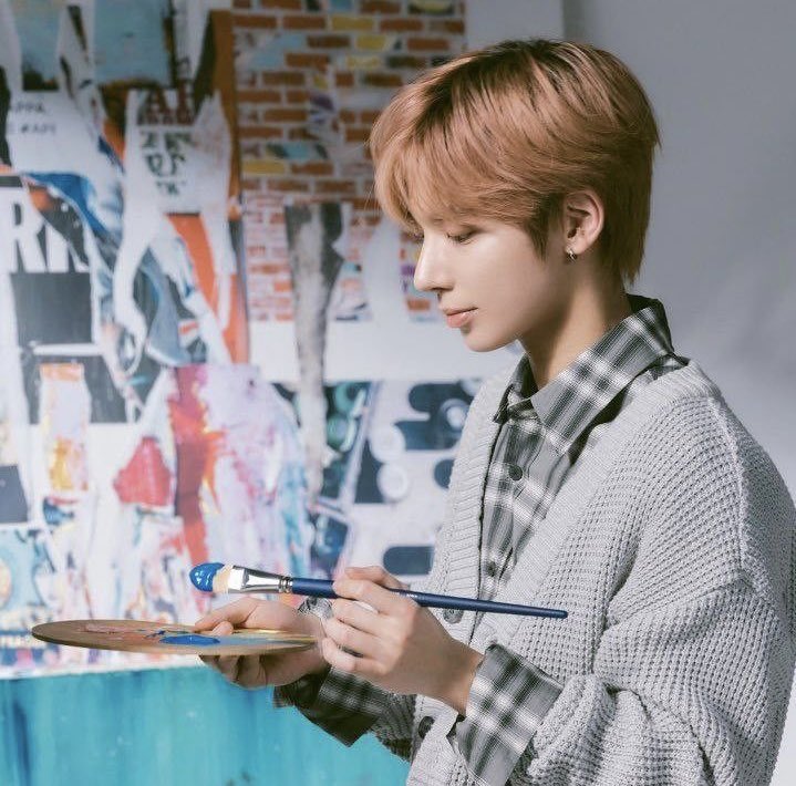 #taegyu au, в котором бомгю учился на художественном, тэхен хотел научиться рисовать, а енджун просто знал половину университета