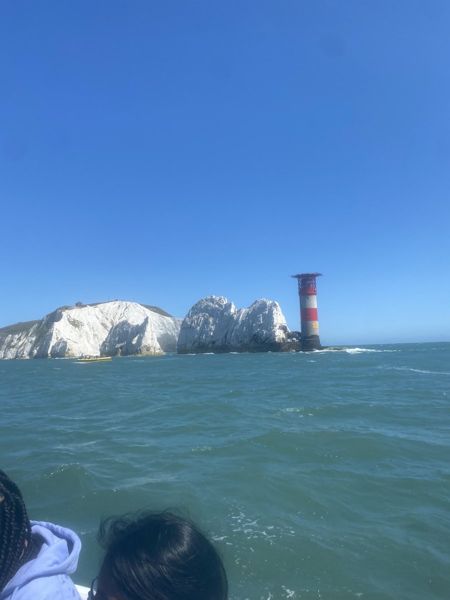 LoxtonSca's tweet photo. Year 10 Travel and Tourism students visiting the Isle of Wight for their end of year residential. @ShirelandCA @RedFunnelFerry https://t.co/Q3PuoIWbPB