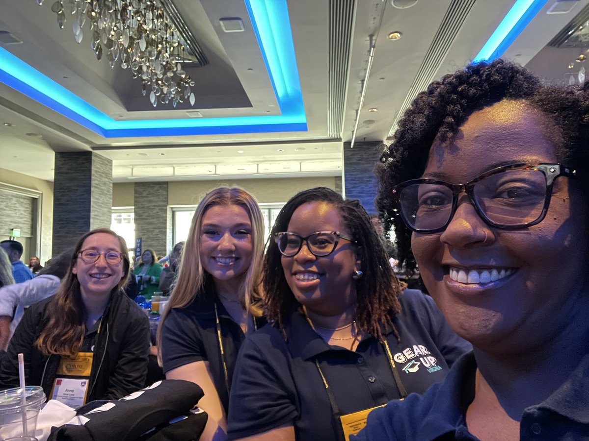 GEAR UP VA getting ready for the roll call of states at #GUcon!