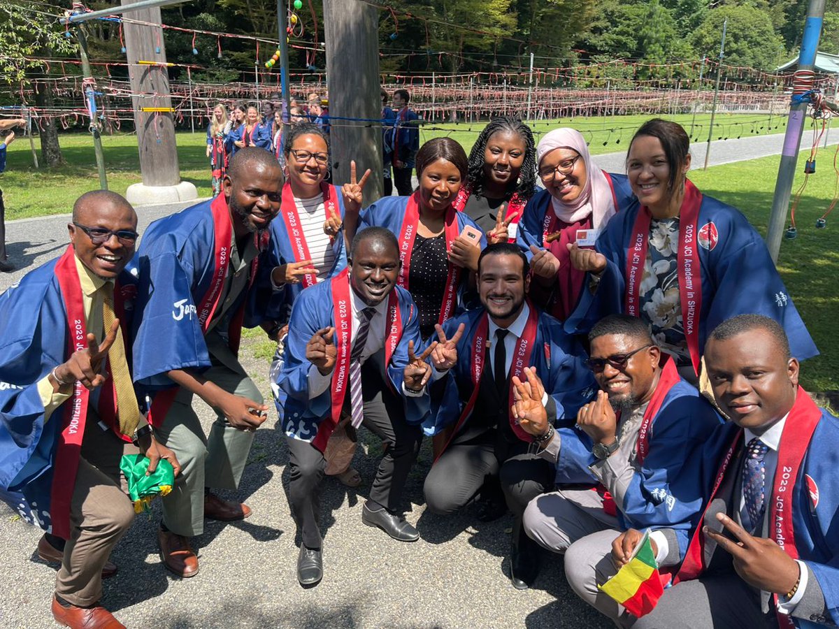 jcicameroun's tweet photo. Du 06 au 18 Juillet 2023, le Conseil National Special l'Ami Michel Ange Penka a représenté le Cameroun à la 36è édition de l'Académie du Japon à Sihuoza.
Il revient au Cameroun nanti du titre de #GlobalNetworker et rejoint le cercle très restreint de membres ...
1/3 https://t.co/PV0NYFzkqb