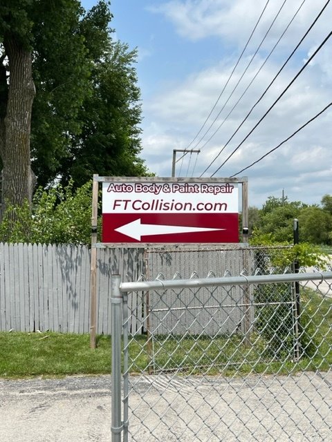 roedainc's tweet image. Check out the new signs for @ftcollision

We Get You Recognized with Custom Signs and Window Graphics!
Call us at 708-333-3021 for a Free Quote Today!

#signshop #localbusiness #marketing #autorepair