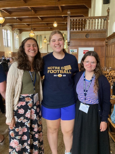OCHS_Pittsburgh's tweet photo. π¨Alumna Alert: Rachel Sweeny, OCHS'22, is spending her summer mentoring high school students in the Notre Dame Vision program. Ms. Jeffries and Ms. Santucci ran into Rachel while attending a professional development session on campus. #OCforLife https://t.co/zoEX6FI0SW