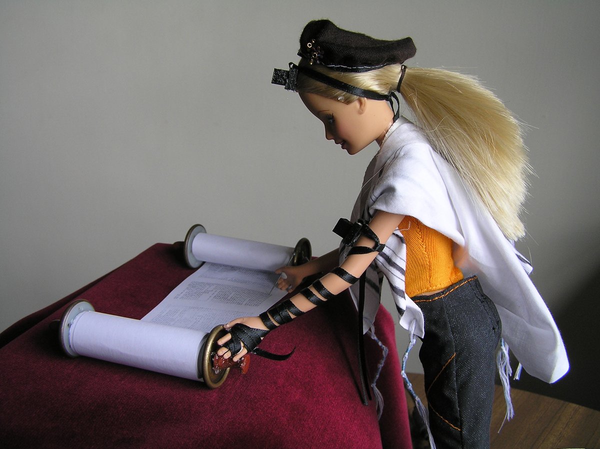 jartskolture's tweet photo. BRB, getting some outfit inspo for the Barbie premiere this weekend. Anyone want to match with us? 👗

Meet Tefillin Barbie and discover her backstory now on Kolture. Visit  https://t.co/KDwBFipAKg or our link in bio to get inspired today. ✨ https://t.co/h8TWvCXT9B