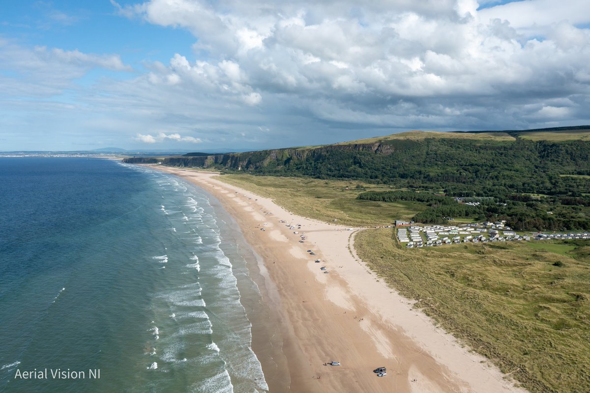 Beautiful late afternoon at Benone beach today <a href="/bbcniweather/">BBC NI Weather</a> <a href="/angie_weather/">angie phillips</a> <a href="/barrabest/">Barra Best</a> <a href="/WeatherCee/">Cecilia Daly</a> <a href="/VisitCauseway/">Visit Causeway Coast & Glens</a> <a href="/WeatherAisling/">Aisling Creevey</a>