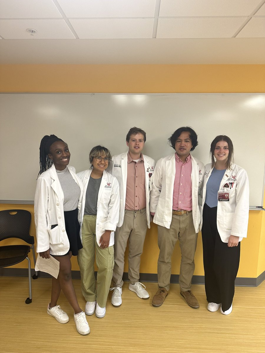 myTAPHEALTH's tweet photo. On Thursday, our #TapHealth students loved their visit to @UCincyMedicine! We are so appreciative of everyone who spoke to our students and the MedCat’s for giving us a tour of the Med School! https://t.co/KflLMHwoXM