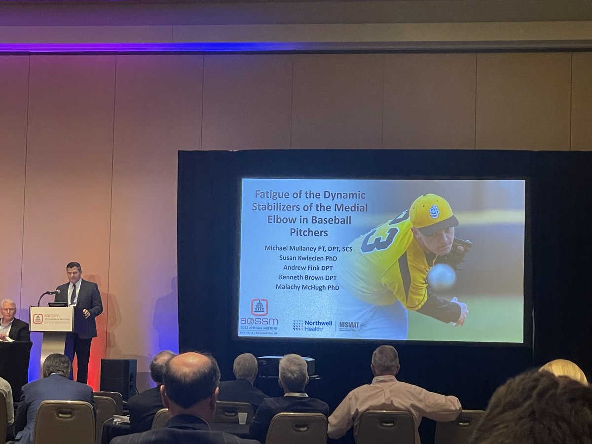 suzia_k's tweet image. Thrilled to have attended my first @AOSSM_SportsMed  Annual Meeting having been involved in an invited speaker presentation, podium presentation AND  poster! What a great opportunity to connect with colleagues to collaborate and inspire future sports medicine research #AOSSM2023