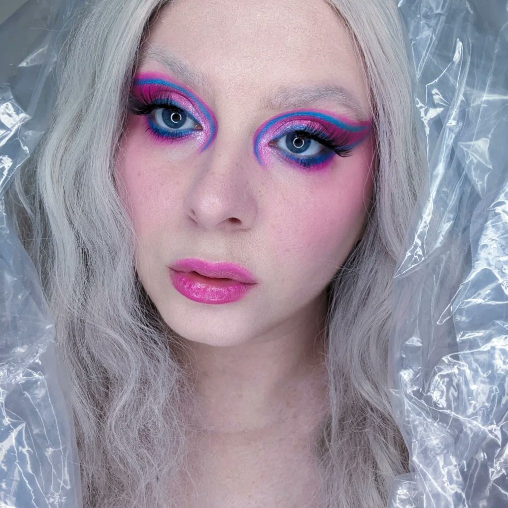 Life in plastic, it's fantastic 💕