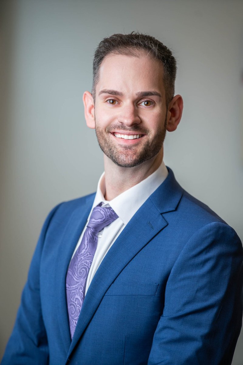 It's giving @linkedin profesh. 📸