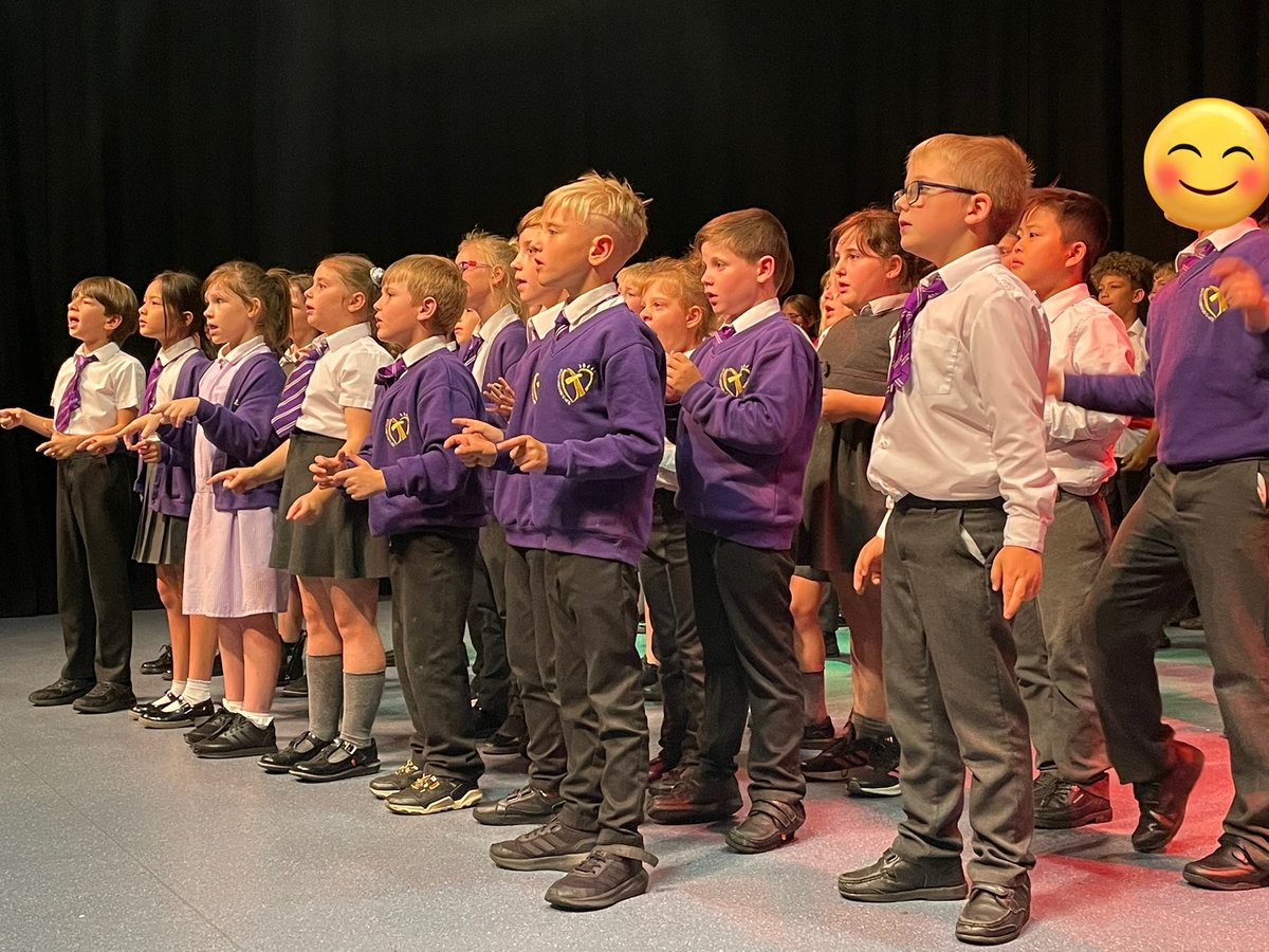 BirchwoodCE's tweet photo. Rehearsal for the Feast of Choirs is going brilliantly! We can’t wait for the final performance and look forward to seeing all of our families! #bcepsyear3 #bcepsmusic https://t.co/SaL3KvTTM4