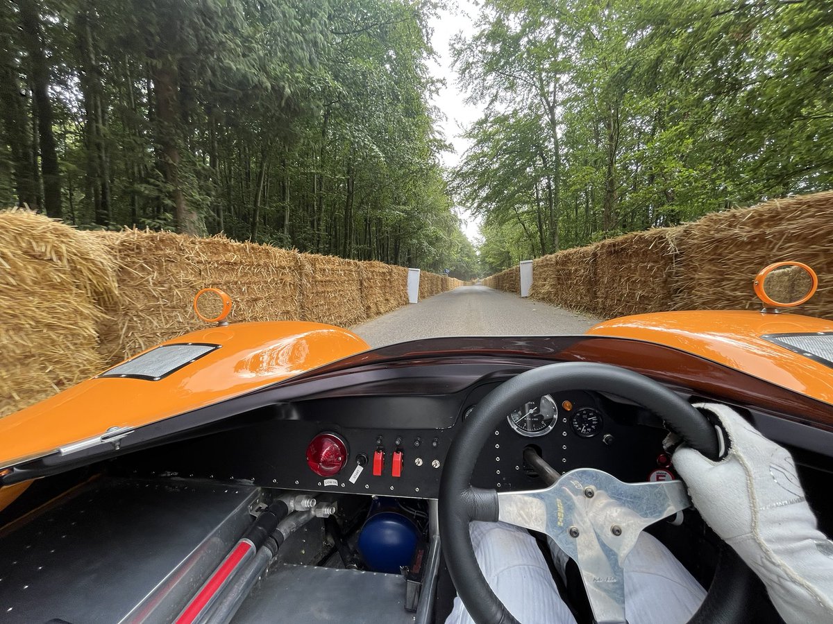 karunchandhok's tweet photo. Cockpit views from the 4 amazing cars I drove at @fosgoodwood… 

Le Mans winning cars :  Porsche 917k from 1970 &amp; Mazda 787b from 1991

Colin McRae’s Subaru Impreza from 1996 and CanAM Mclaren M6B from 1968 https://t.co/Euf25LD2ow