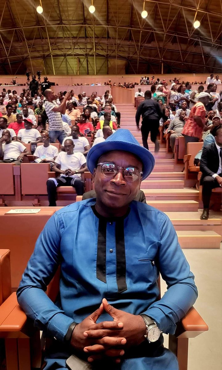 Il y'a des moments historiques dans la vie d'une nation... C'est avec beaucoup d'émotion et de fierté que j'assiste à la cérémonie d'inauguration du Parc des expositions d'#Abidjan, un joyau Architectural à la dimension des ambitions de développement de notre belle #Civ225
#Ci20