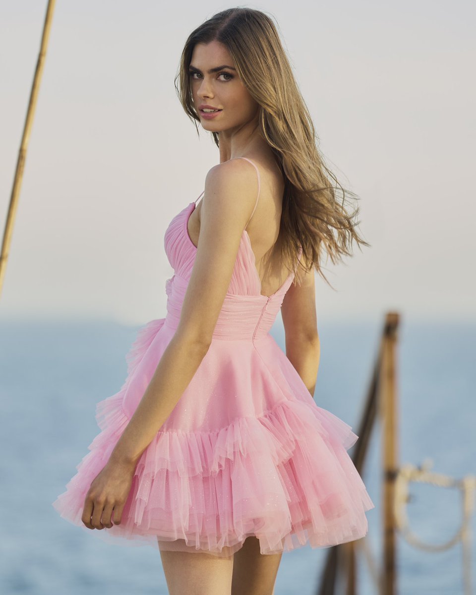 SherriHill tweet picture