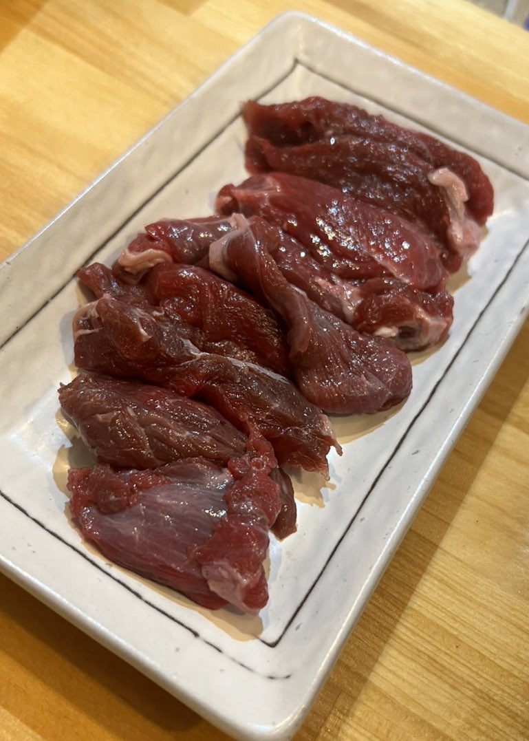 STARDOM_N's tweet photo. アンケ��トの結果、ヒグマ食べた https://t.co/mwvDJfvP2z