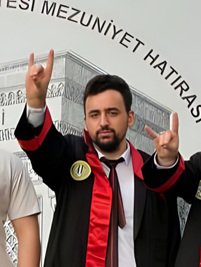 Hukuk Fakültesi mezunumuz, kıymetli ülküdaşımız Celal Cenk vefat etmiştir. Merhuma Allah'tan rahmet, ailesine ve yakınlarına başsağlığı diliyoruz. Mekanı cennet olsun.