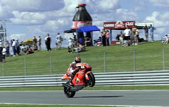 AntonioRamosGP's tweet photo. Norick Abe 🇯🇵6️⃣🏁
#Wheelie https://t.co/kbozLcee7t