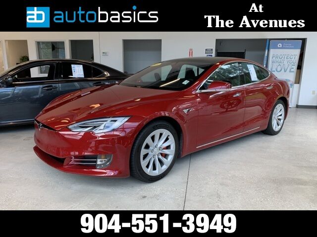 autobasics's tweet image. 🌞 Summer is heating up at Autobasics! Feel the power of the pre-owned 2020 Tesla Model S Performance for $59,990! ⚡🚗

Shop For Yours at 👉 p1.tt/44HJt9j

#autobasics #usedcars #usedvehicles #cardealership #preowned