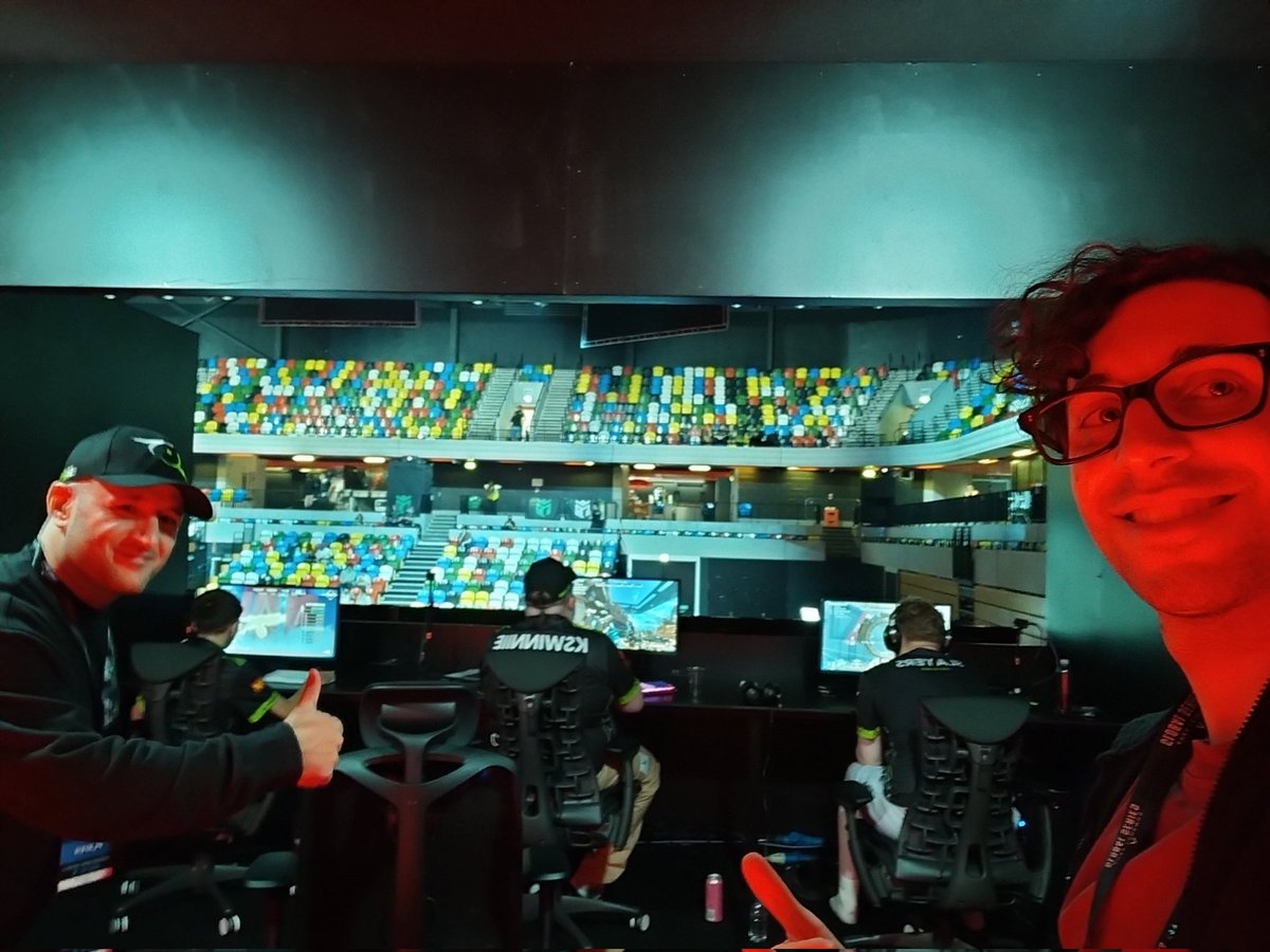 M4kkur0IT's tweet image. The LAN experience is wonderful. Everyone should work the best out to attend these kind of events. I'm so thankful to @Element6GG for trusting me. Champ will be 100% different 📈