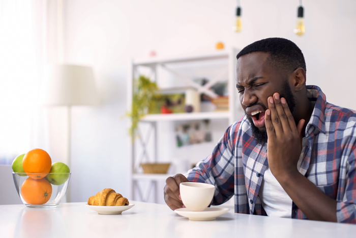 BApplegateDMD's tweet image. Top 10 Causes of Tooth Sensitivity drbarryapplegate.com/top-10-causes-… 
From acidic foods to certain toothpastes, here are the top ten offenders...
#sensitiveteethproblems #covingtondentist #cincinnatidentist #toothpain #teethsensitivity