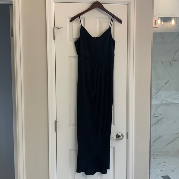 thinblue_apple's tweet photo. So good I had to share! Check out all the items I'm loving on @Poshmarkapp #poshmark #fashion #style #shopmycloset #express #windsor #jmclaughlin: https://t.co/atOVhGeoXe https://t.co/hlDmL49kqD
