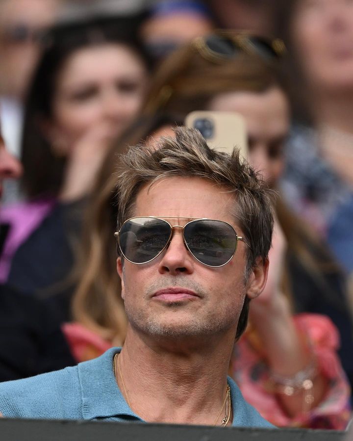 pprja_14's tweet photo. This guy is such a Hottie even at 60. 🔥
#BradPitt #Wimbledon #wimbledon2023 #wimbeldonfinal https://t.co/jcMv1AixIJ