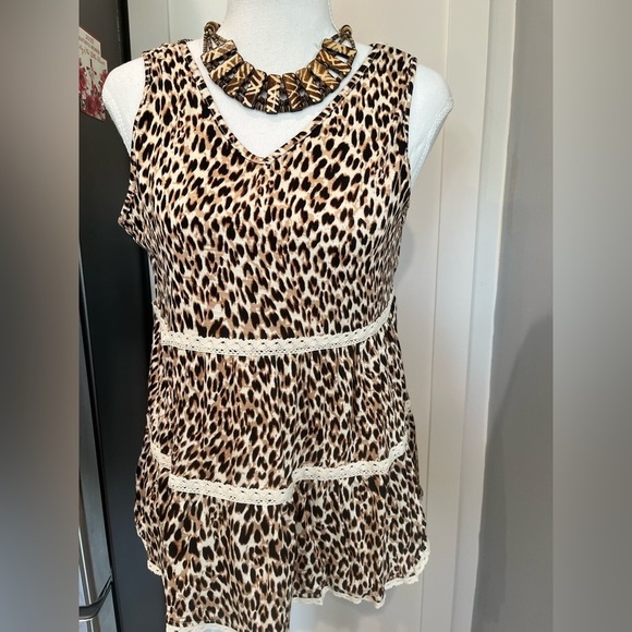 So good I had to share! Check out all the items I'm loving on <a href="/Poshmarkapp/">Poshmark</a> #poshmark #fashion #style #shopmycloset #oneloveclothing #freepeople #lovefire: posh.mk/yFX6zZKNvBb