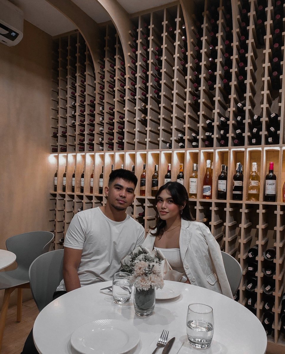 Laricious_Patty's tweet photo. Happy 1st Wedding anniversary mon amour 🤍 https://t.co/izssIQFktw