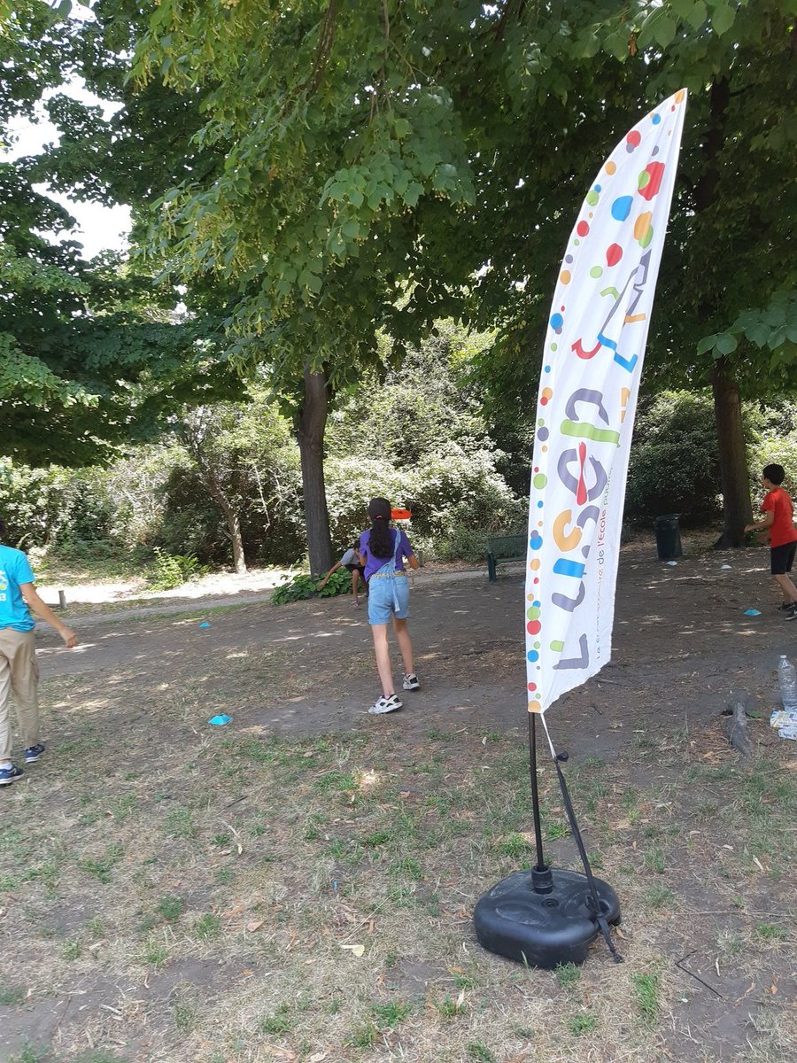 UsepTreize's tweet image. #lusep13 participe depuis ce matin jusqu&apos;à demain au sport educ. Projet avec #laliguedelenseignement.
40 enfants de différents centres et écoles, répartis en groupe matin et après-midi 
Les ateliers proposés au #parcfontobscur et #parcbilloux sont #tiralarc , #ultimat, #baseball