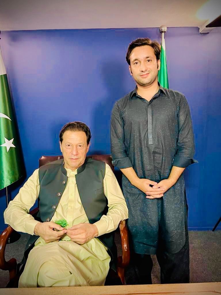 KhiljiAsadISF's tweet photo. With my Quaid https://t.co/F0zp7vaqee