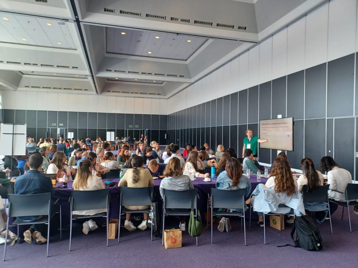 Here’s a shot of #PEERSPIA ’s Interactive lunch session: Publishing Skills: Tools To Improve Manuscript Writing. Co-led by @DarinaPetrov & #AmyNelson! It was a huge success! #AAIC23 #ISTAART