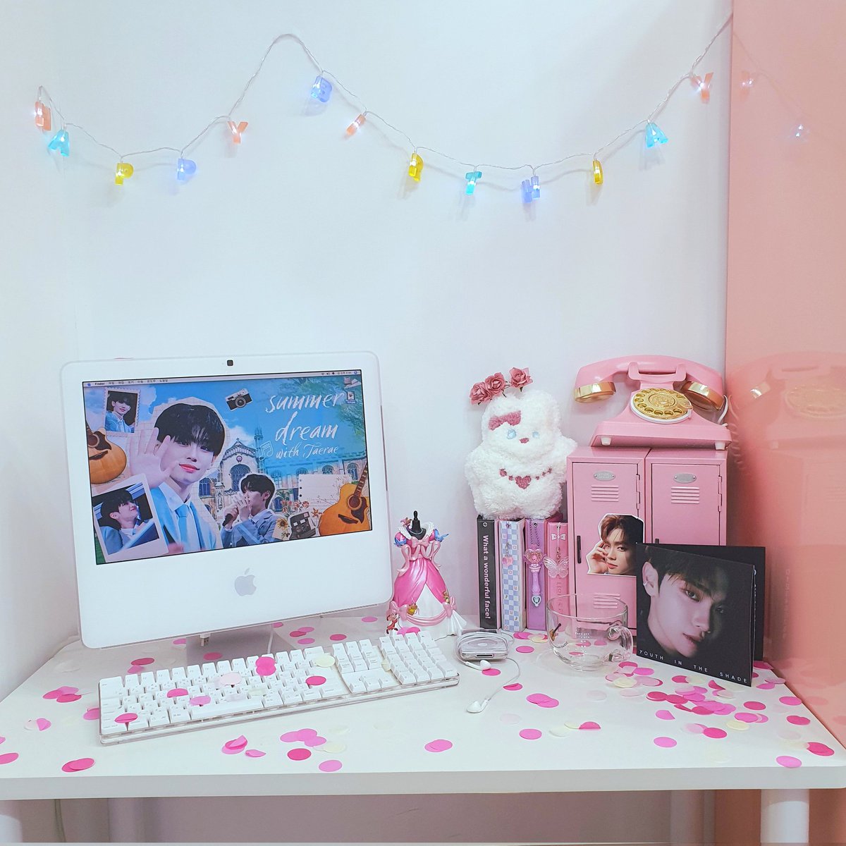 t_ryaaa0714's tweet photo. 📍 카페 드리미스페이스
❤️ summer dream with Taerae

내가 생각하는 카페는 아니여서 신기했음. 특전이랑 럭드 너무 예뻤음. 하지만.. 럭드가 마감된지 모르고 방문하여.. 럭드는 못했음. 굉장히 아쉬움😭 그래도 즐겁게 구경하고 왔음.

#태래가_온_여름을_기억할게요
#summer_dream_with_taerae https://t.co/RitwJdfjWo