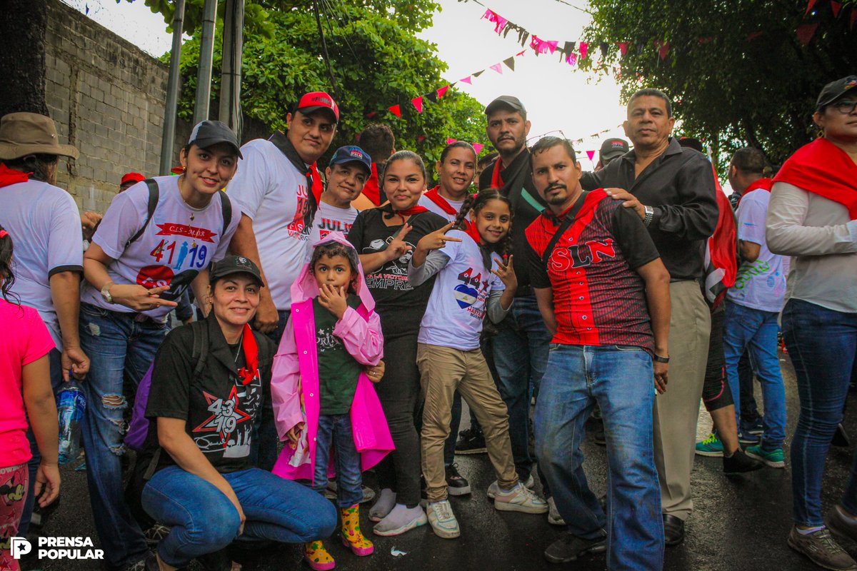PrensaPopulr's tweet photo. #Fotos📸| Celebramos nuestro 4️⃣4️⃣/1️⃣9️⃣ siempre más allá con fuerza, valentía, orgullo y dignidad. 🇳🇮🔴⚫

Vivan nuestros Héroes y Mártires que nos guían con su ejemplo y fortaleza; fuerza de una conciencia que todos los días se renueva y crece; fuerza de valentía; fuerza https://t.co/n8ttz8PYXl