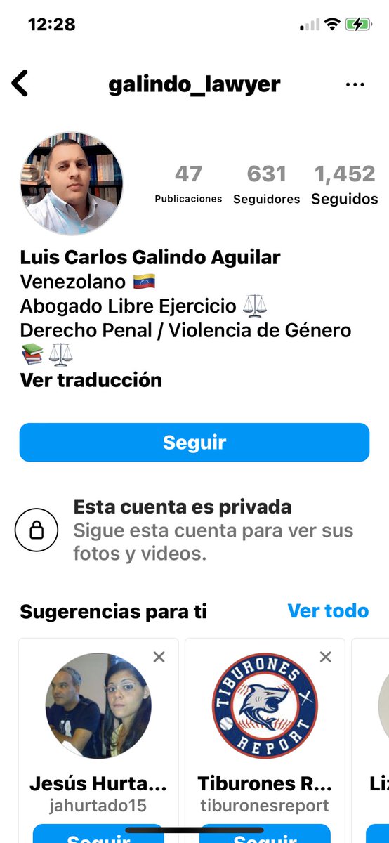 porlagoma's tweet photo. Este hombre, que se dice “abogado de violencia de género”, me ataca con una de las barbaridades en las que insiste el tipo que tiene 5 años acosándome en las redes. 
Forma parte de esa bandita de tipos que practican violencia en las redes sociales. 
No creo que sea bueno en su trabajo, mosca