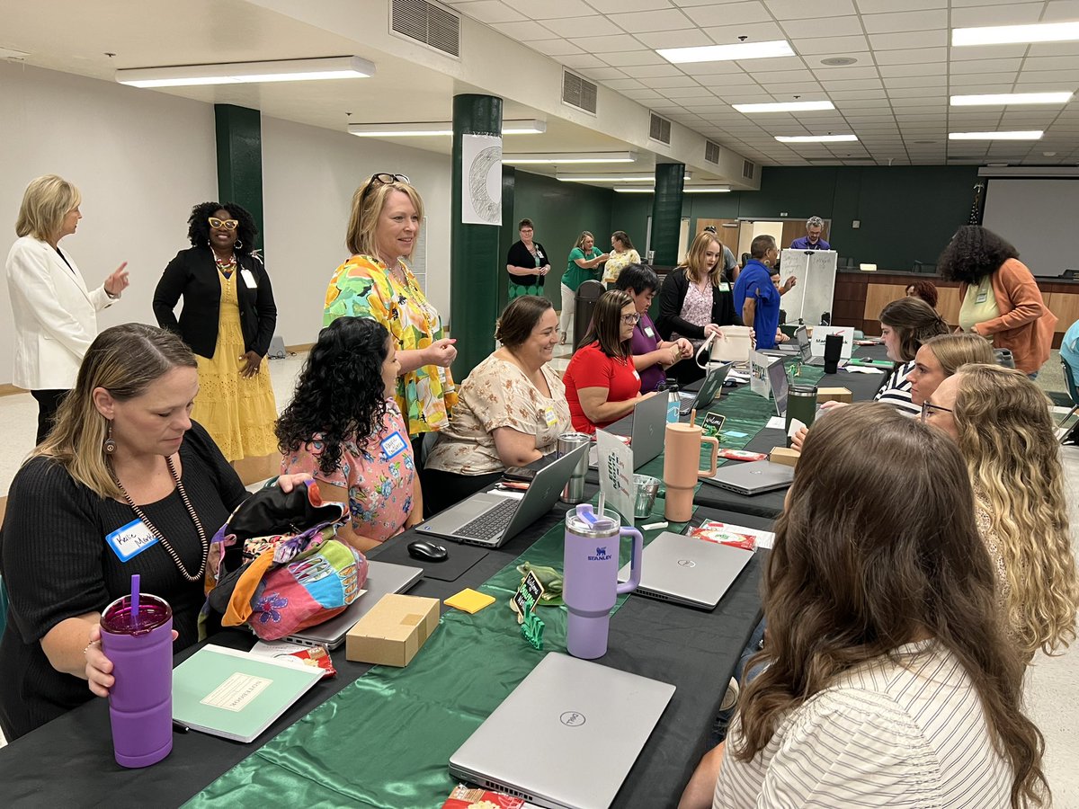 LakeWorthISD's tweet photo. Welcome to Lake Worth ISD! More than 45 new teachers are attending a Bullfrog Briefing today to learn about benefits, payroll, technology and more. We’re excited that you all joined the Bullfrog family! 🐸 #WorthIt https://t.co/12xylIKXdi