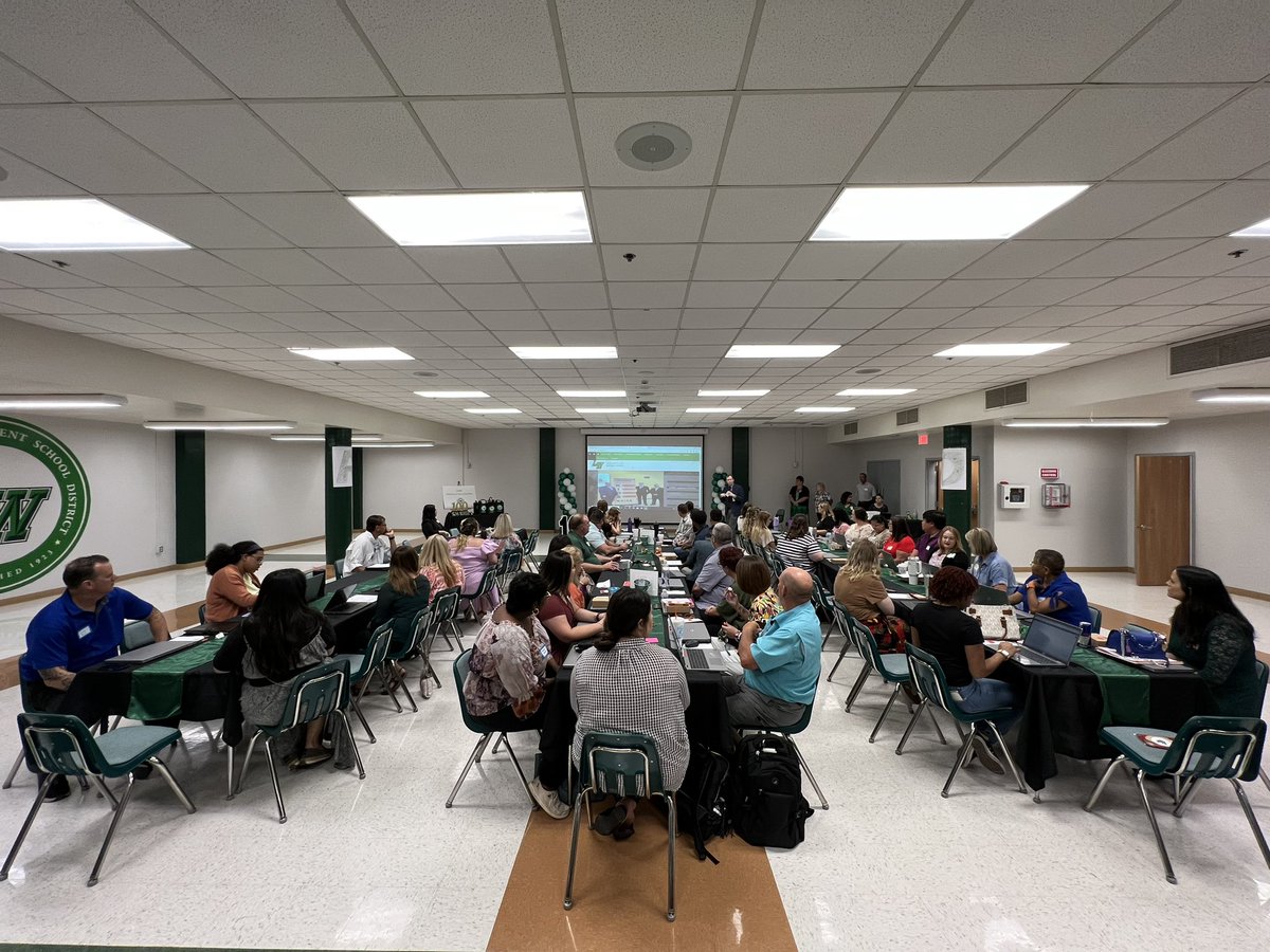 LakeWorthISD's tweet photo. Welcome to Lake Worth ISD! More than 45 new teachers are attending a Bullfrog Briefing today to learn about benefits, payroll, technology and more. We’re excited that you all joined the Bullfrog family! 🐸 #WorthIt https://t.co/12xylIKXdi