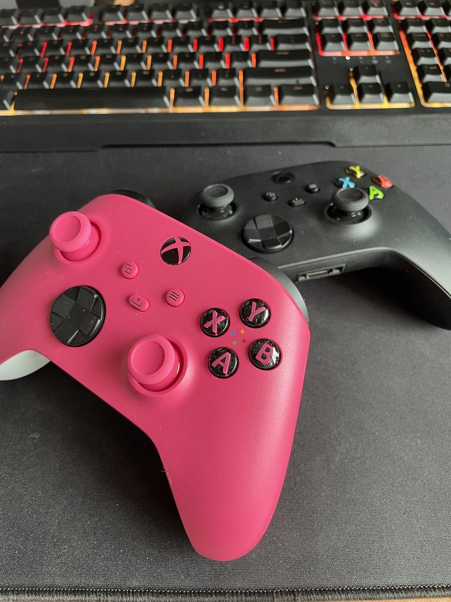 SolareOoO's tweet photo. @FakesForge @XboxPL @Xbox @aarongreenberg W takim razie lecę na kodach. https://t.co/6wevzBWeFX