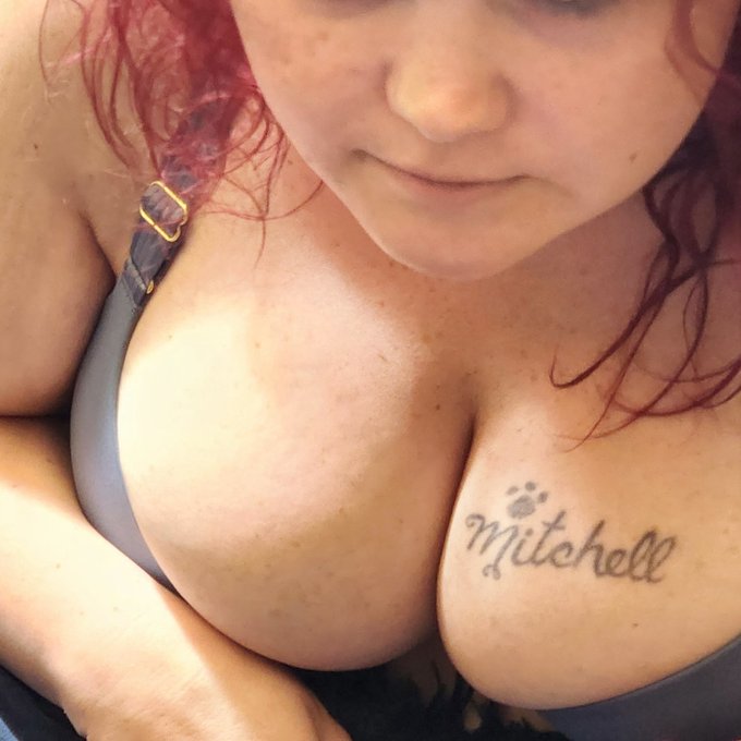 Tonight at Midnight CST I will be making my premiere appearance on Chaturbate. Who wants to cum join