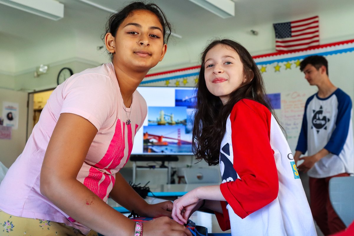 sacredheartsf's tweet image. Scenes from an epic bridge building challenge in Ms. Sell&apos;s Morning Academics summer class. These young engineers had some great ideas!