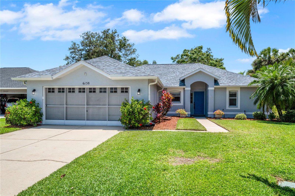 Jaquithhe's tweet photo. Charming 3 BD/ 2 BA in Bradenton has a lot to offer. Call/text/DM me for info.  https://t.co/MKyGnBOJB2 https://t.co/3VmjhCnW9G