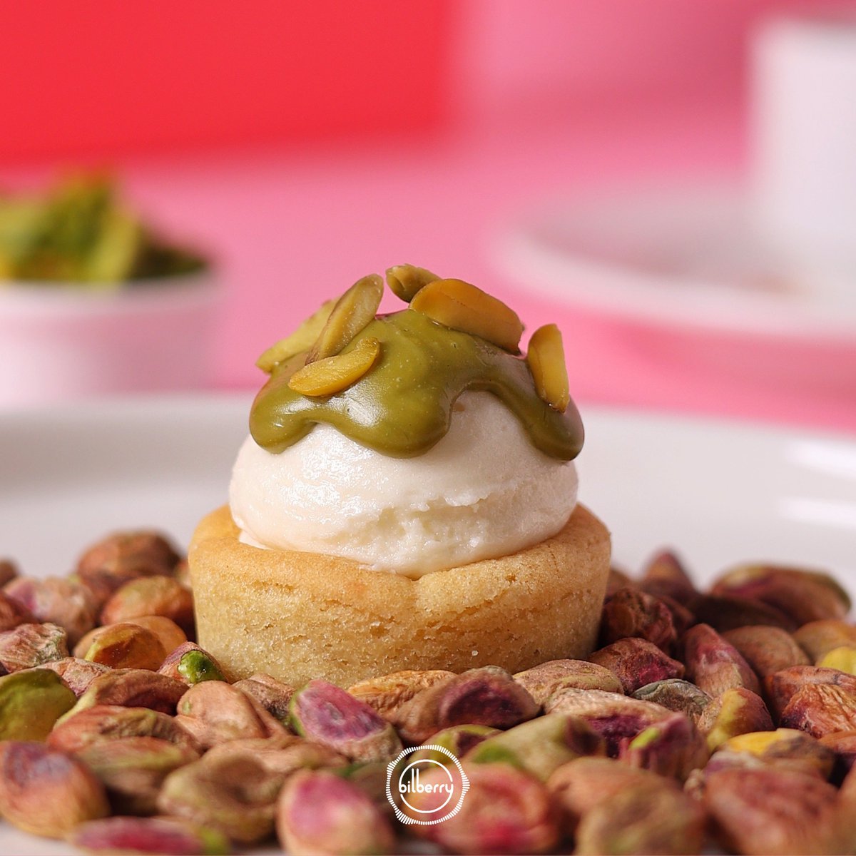 bilberryoman's tweet photo. ✨😍🍦 sometimes you just need to listen to your sweet tooth and treat yourself to something tasty.

#مسقط #كب_كوكيز  #مطاعم_مسقط #كافيهات_مسقط #بستاشيو
#OmanCookies #MuscatBakery #cookieCups #BilberryOman https://t.co/Ss8MYpub9o