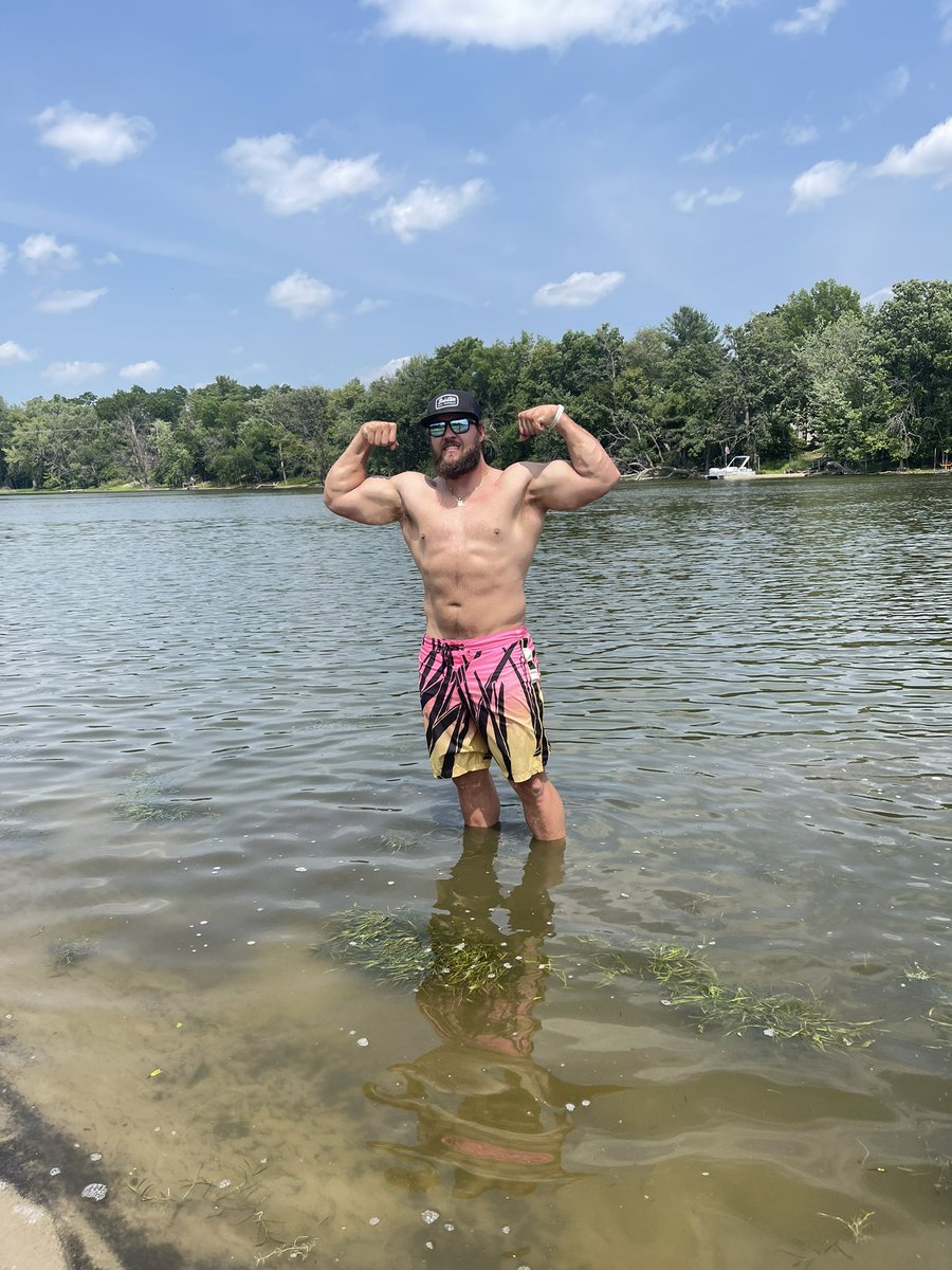 - NorthernAlpha 🐺 (3k) tweet media