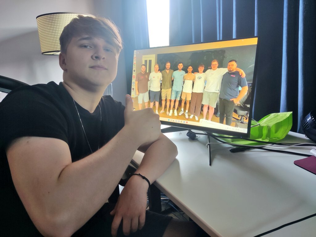 <a href="/Mixwell/">OTK m1xwell</a>