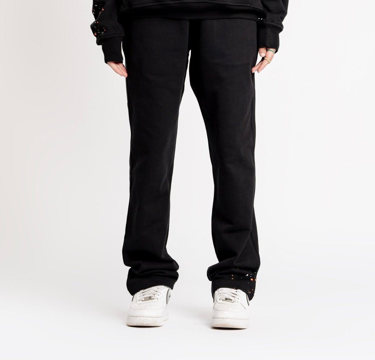 _alraqeba's tweet image. Dotted Black Jogger Pants