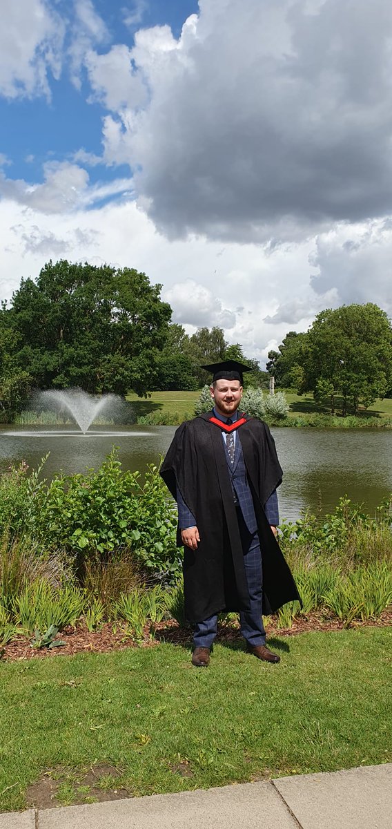 PaulyP45's tweet photo. Very proud parent moment as our son graduated 🎓. Like many uni students the last 3 years have been tough. 

We are so proud of everything our son has achieved &amp; wish him every success as your journey into teaching begins 👨‍🏫 📚.
#graduation https://t.co/gk5e0qC4eC