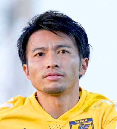 SportsHochi's tweet photo. #柴崎岳 に鹿島が獲得正式オファー　青森山田の恩師・黒田剛監督率いるＪ2町田もラブコールで争奪戦 #サッカー #soccer #football https://t.co/8zCEZiEC3s https://t.co/ur7Fxh1U4k