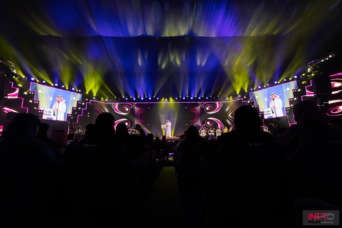 IntroEvents's tweet photo. حفل الفنان #ماجدالمهندس 
#موسم_صيف_عسير #مسرح_سمرة #ابها 
#introevents #avl #lighting #soundsystem #ledscreen #production https://t.co/O1xVuoexN9