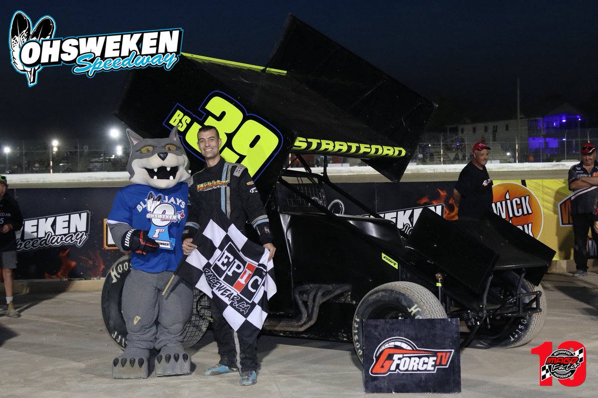 OhswekenSpdway's tweet photo. Halloween in July presented by @fnthundertv featuring the @SOSsprints series saw costumes, candy, a few tricks, and a pair of first-time winners. Catch up with our recap and statistical report: https://t.co/YzVakqSzD1 https://t.co/3fs4CC3xN7