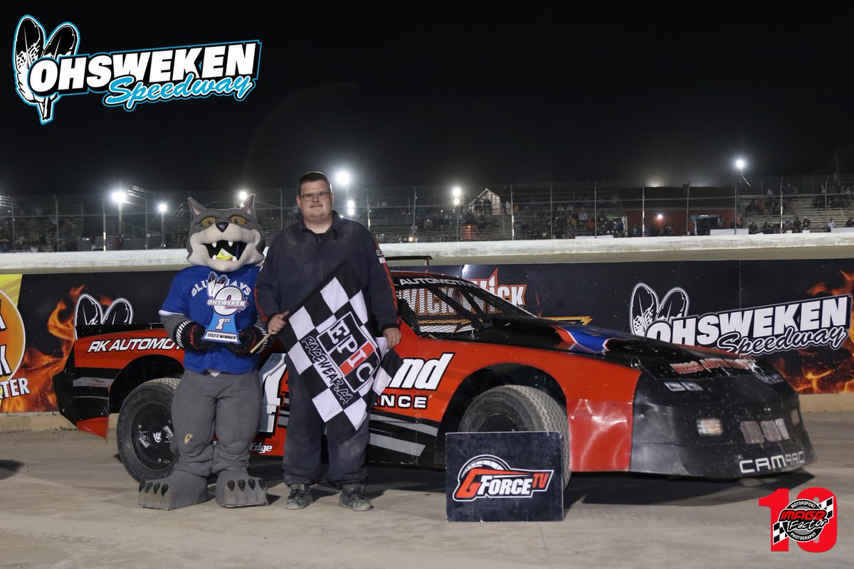 OhswekenSpdway's tweet photo. Halloween in July presented by @fnthundertv featuring the @SOSsprints series saw costumes, candy, a few tricks, and a pair of first-time winners. Catch up with our recap and statistical report: https://t.co/YzVakqSzD1 https://t.co/3fs4CC3xN7