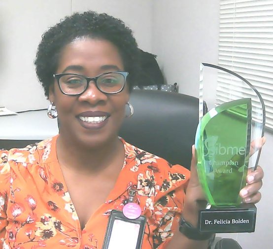 This beauty came in today! Winning the SIBME Trailblazer Award is such a great honor! Thank you @SibmeApp and all other principals across the country who were nominated. We do this for kids! 💕😇#innovation #videocoaching #teacherleadership #selfreflection