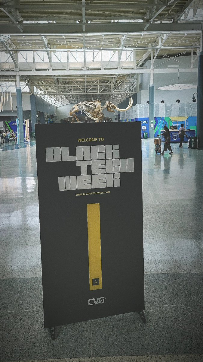 WinceP_ofMUL's tweet photo. Just touched down in Cincy. 

@BlackTechWeek 
#blacktechweek23 #btw23 #blacktechweek https://t.co/wIwzhX3Cvs