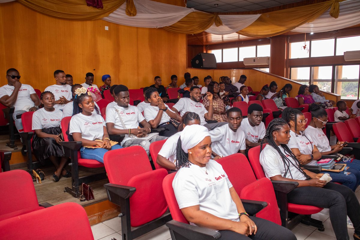 YotaRising's tweet photo. highlighting both their accomplishments and challenges throughout their training.
 #GetIntoEmployment 
@PrincesTrustInt  

The GetInto Employment Programme is being implemented in Ghana by YOTA with funding from the Prince's Trust International to support the Ghanaian youth... https://t.co/9ujtzWUspO